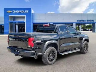 Chevrolet Colorado 2025 4x4 Trail Boss 4dr Crew Cab 5 ft. SB