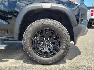 Chevrolet Colorado 2025 4x4 Trail Boss 4dr Crew Cab 5 ft. SB