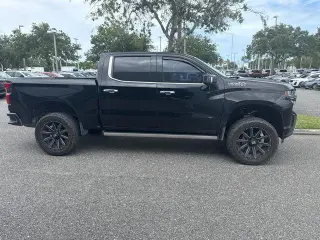 Chevrolet Silverado 1500 2019 4x4 High Country 4dr Crew Cab 5.8 ft. SB