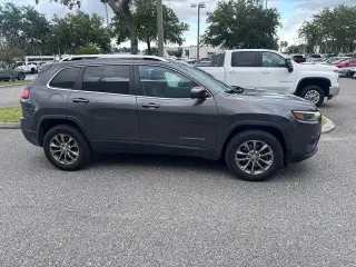 Jeep Cherokee 2019 4x4 Latitude Plus 4dr SUV