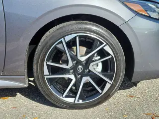 Nissan Sentra 2025 SR 4dr Sedan
