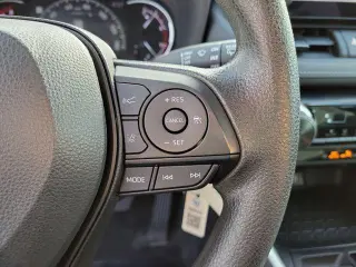 Toyota RAV4 2024 AWD LE 4dr SUV