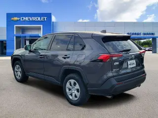 Toyota RAV4 2024 AWD LE 4dr SUV