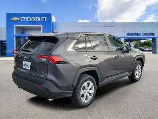 Toyota RAV4 2024 AWD LE 4dr SUV