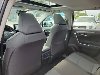 Toyota RAV4 2025 XLE 4dr SUV