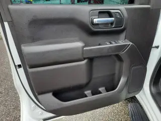 Chevrolet Silverado 1500 2021 4x4 Custom Trail Boss 4dr Crew Cab 5.8 ft. SB