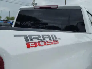 Chevrolet Silverado 1500 2021 4x4 Custom Trail Boss 4dr Crew Cab 5.8 ft. SB