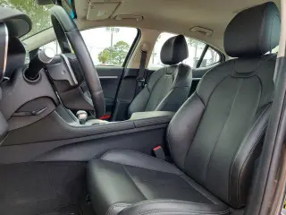 Genesis G70 2025 2.5T Standard 4dr Sedan
