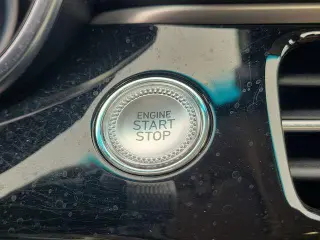 Genesis G70 2025 2.5T Standard 4dr Sedan
