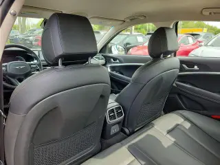 Genesis G70 2025 2.5T Standard 4dr Sedan