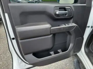 Chevrolet Silverado 1500 2024 4x4 Custom 4dr Crew Cab 5.8 ft. SB