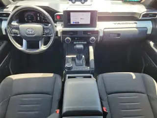 Toyota Tacoma 2024 4x4 TRD Off-Road 4dr Double Cab 5.0 ft SB 8A