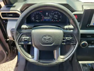 Toyota Tacoma 2024 4x4 TRD Off-Road 4dr Double Cab 5.0 ft SB 8A