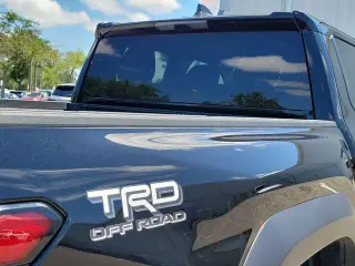 Toyota Tacoma 2024 4x4 TRD Off-Road 4dr Double Cab 5.0 ft SB 8A