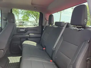 Chevrolet Silverado 1500 2023 4x4 Custom 4dr Crew Cab 5.8 ft. SB