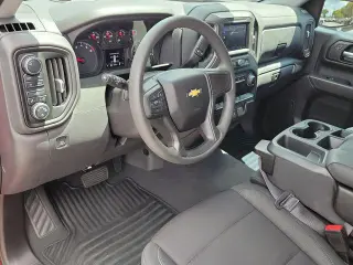 Chevrolet Silverado 1500 2023 4x4 Custom 4dr Crew Cab 5.8 ft. SB