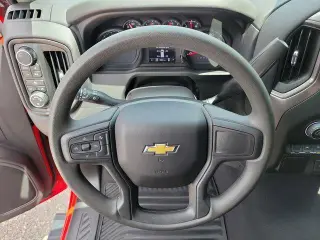 Chevrolet Silverado 1500 2023 4x4 Custom 4dr Crew Cab 5.8 ft. SB