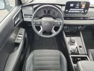 Mitsubishi Outlander 2024 SE 4dr SUV