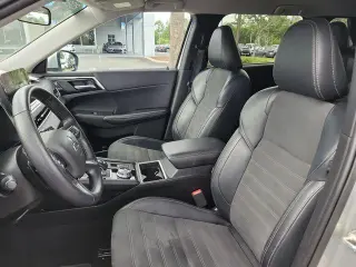 Mitsubishi Outlander 2024 SE 4dr SUV