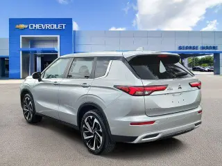 Mitsubishi Outlander 2024 SE 4dr SUV