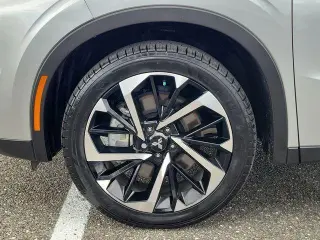 Mitsubishi Outlander 2024 SE 4dr SUV