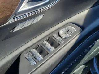 Genesis GV80 2024 AWD 2.5T 4dr SUV