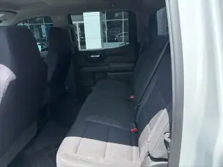 Chevrolet Silverado 1500 2022 4x4 Custom 4dr Crew Cab 5.8 ft. SB