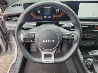 Kia K5 2025 GT-Line 4dr Sedan