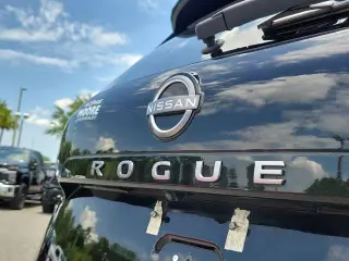Nissan Rogue 2024 S 4dr Crossover