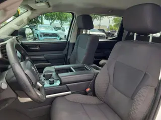 Toyota Tundra 2024 4x2 SR5 4dr CrewMax Cab Pickup LB