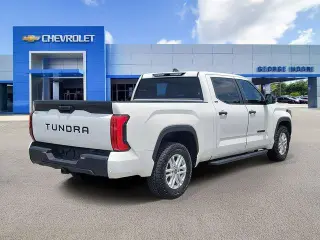 Toyota Tundra 2024 4x2 SR5 4dr CrewMax Cab Pickup LB