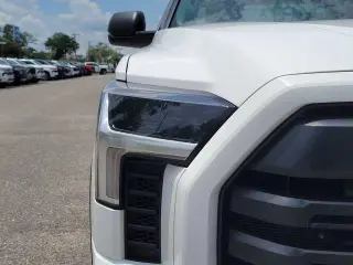 Toyota Tundra 2024 4x2 SR5 4dr CrewMax Cab Pickup LB