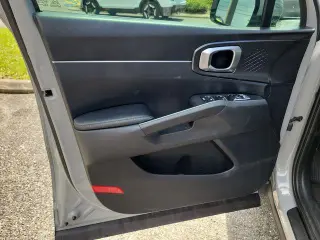 Kia Sorento 2024 S 4dr SUV