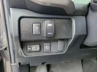 Toyota Tacoma 2022 4x2 SR5 V6 4dr Double Cab 5.0 ft SB