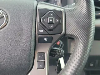 Toyota Tacoma 2022 4x2 SR5 V6 4dr Double Cab 5.0 ft SB