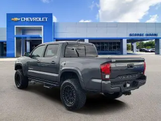 Toyota Tacoma 2022 4x2 SR5 V6 4dr Double Cab 5.0 ft SB