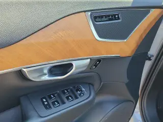 Volvo XC90 2024 AWD B5 Plus Bright Theme 4dr SUV