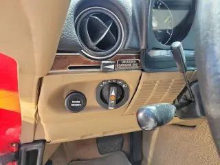 Mercedes-Benz 380-Class 1985 380 SL 2dr Convertible