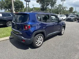 Jeep Renegade 2019 Latitude 4dr SUV