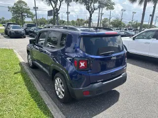 Jeep Renegade 2019 Latitude 4dr SUV