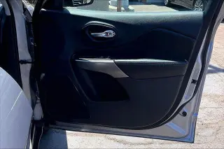Jeep Cherokee 2019 Limited 4dr SUV