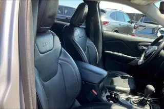 Jeep Cherokee 2019 Limited 4dr SUV