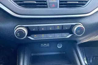 Nissan Altima 2020 2.5 SR 4dr Sedan