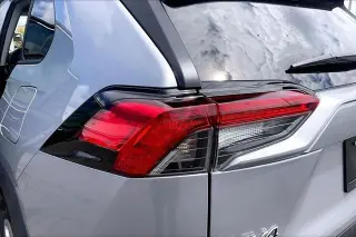 Toyota RAV4 2024 AWD LE 4dr SUV