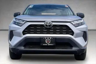 Toyota RAV4 2024 AWD LE 4dr SUV
