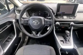 Toyota RAV4 2024 AWD LE 4dr SUV