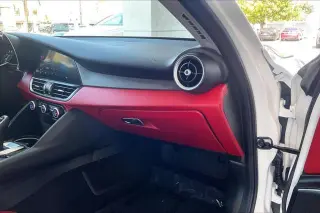 Alfa Romeo Giulia 2021 Ti 4dr Sedan