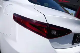 Alfa Romeo Giulia 2021 Ti 4dr Sedan