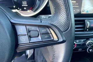 Alfa Romeo Giulia 2024 AWD Ti 4dr Sedan