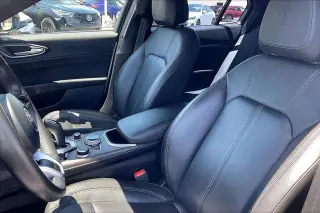 Alfa Romeo Giulia 2022 Ti 4dr Sedan